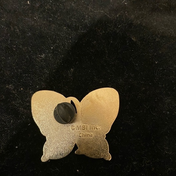 MBI Cancer Awareness Pin (EF) - Picture 4 of 5